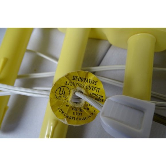 2 Vintage 5 Light Window Candolier Electric Christmas Lights w/ Boxes. - Picture 4 of 5